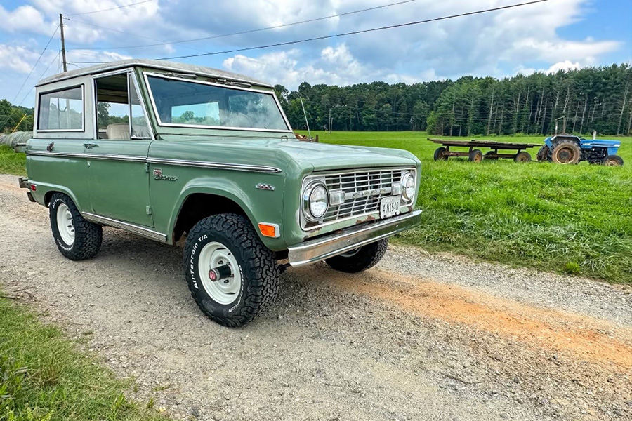 SOLD | 1969 Ford Bronco Sport